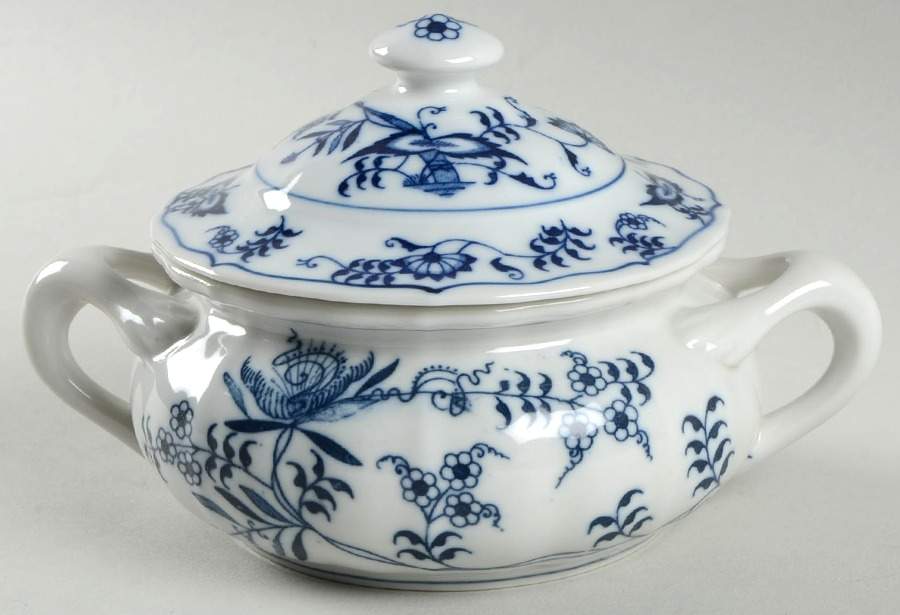 Blue Danube Covered Soup Bowl by Blue Danube (Japan)-1
