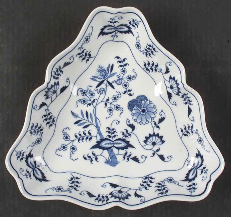 Blue Danube Triangular Vegetable Bowl by Blue Danube (Japan)-1
