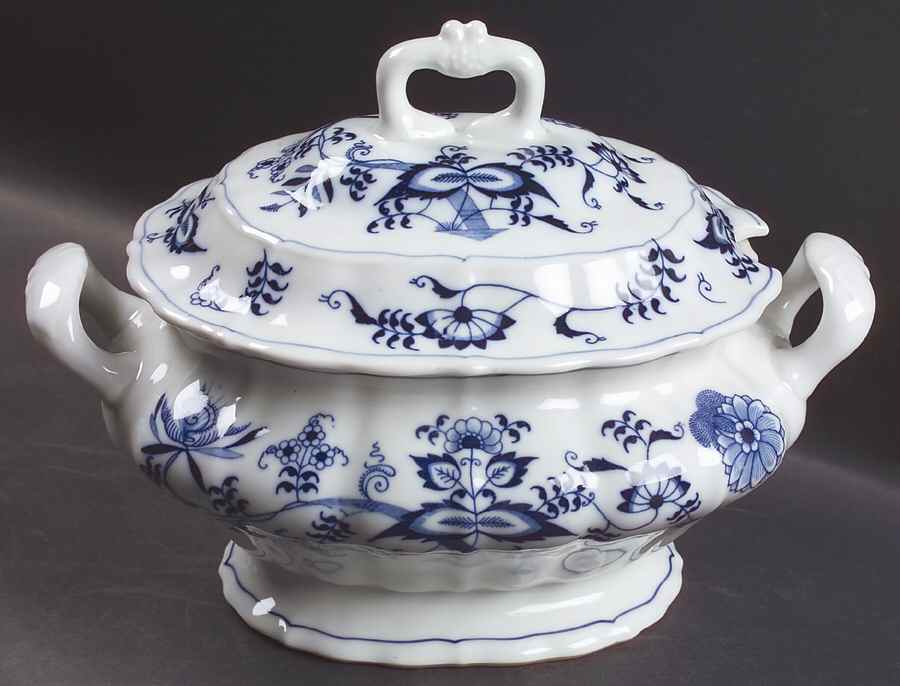 Blue Danube Oval Tureen & Lid by Blue Danube (Japan)-1