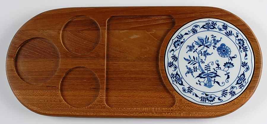 Blue Danube 19' Oval Wood Cheese Wine W/Tile by Blue Danube (Japan)-1