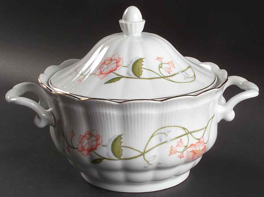 Trellis Round Covered Vegetable by Baum Brothers-1