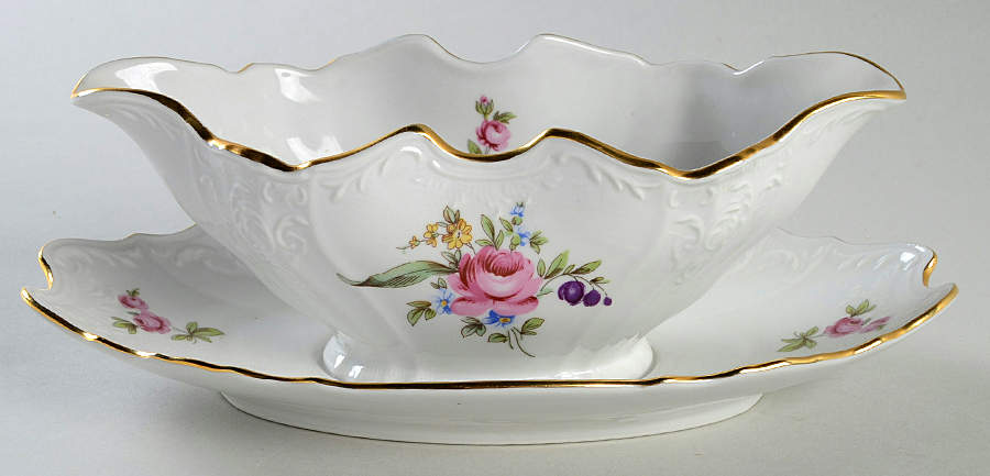 Sonata Gravy Boat with Attached Underplate by Thun-1