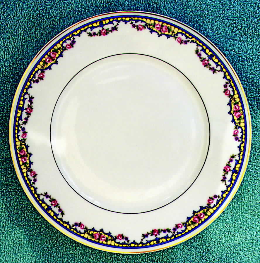 BOG16 Dinner Plate by George Borgfeldt-1