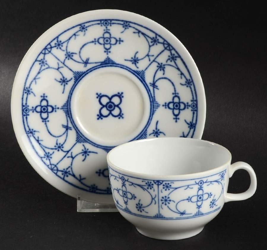 Indisch Blau Flat Cup & Saucer Set by Bareuther & Co-1