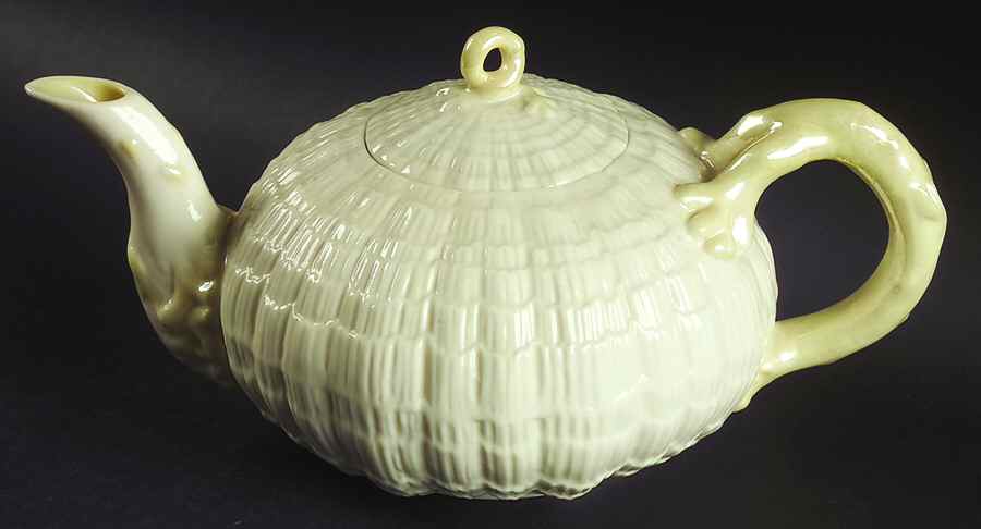 Tridacna Yellow (No Trim) Teapot & Lid by Belleek Pottery (Ireland)-1