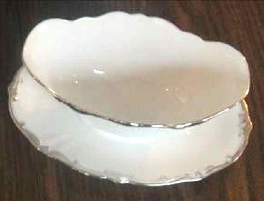 BTH64 Gravy Boat with Attached Underplate by Bareuther & Co-1