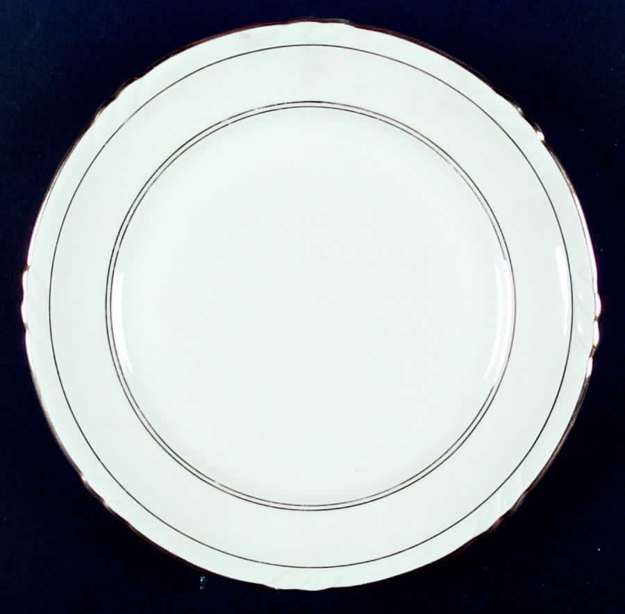 BAV34 Dinner Plate by Bavaria-1