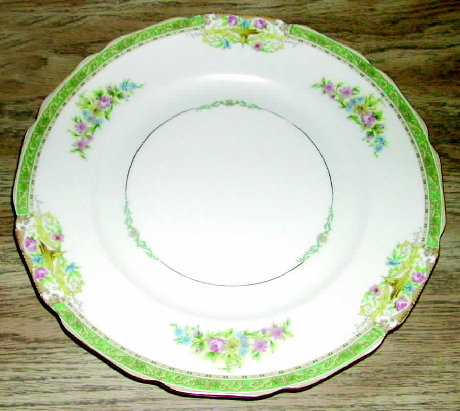 Gloria (Scalloped) Dinner Plate by Black Knight-1