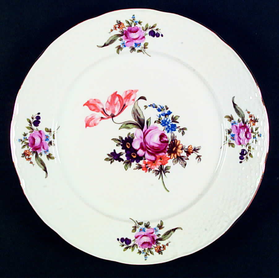 Minuet Dinner Plate by Belfor-1