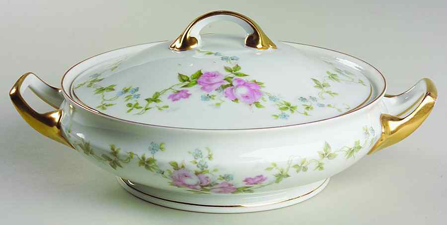 BAV41 Round Covered Vegetable by Bavaria-1