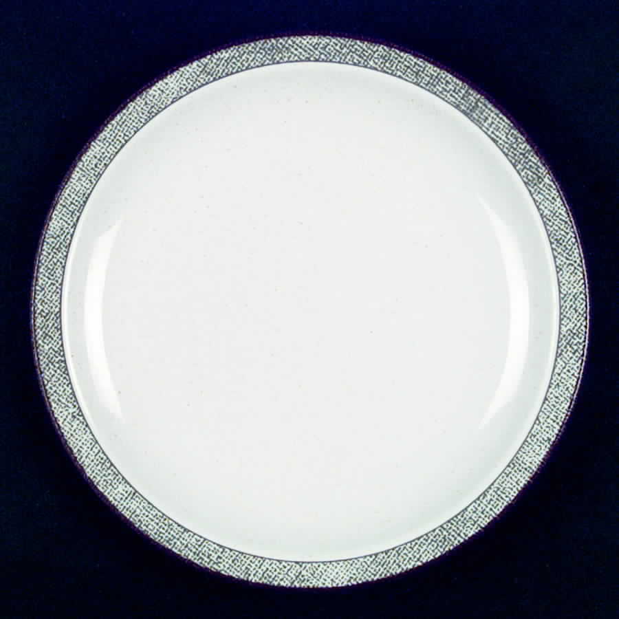BUF49 Dinner Plate by Buffalo Pottery-1
