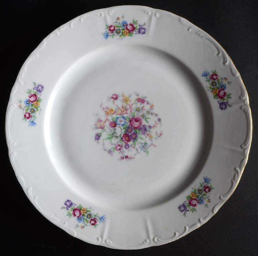 Bouquet (Small Floral, Scroll Edge) Dinner Plate by Bohemia Ceramic Works-1