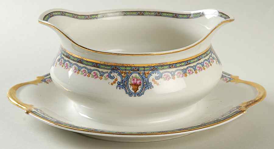 BER168 Gravy Boat with Attached Underplate by Bernardaud-1