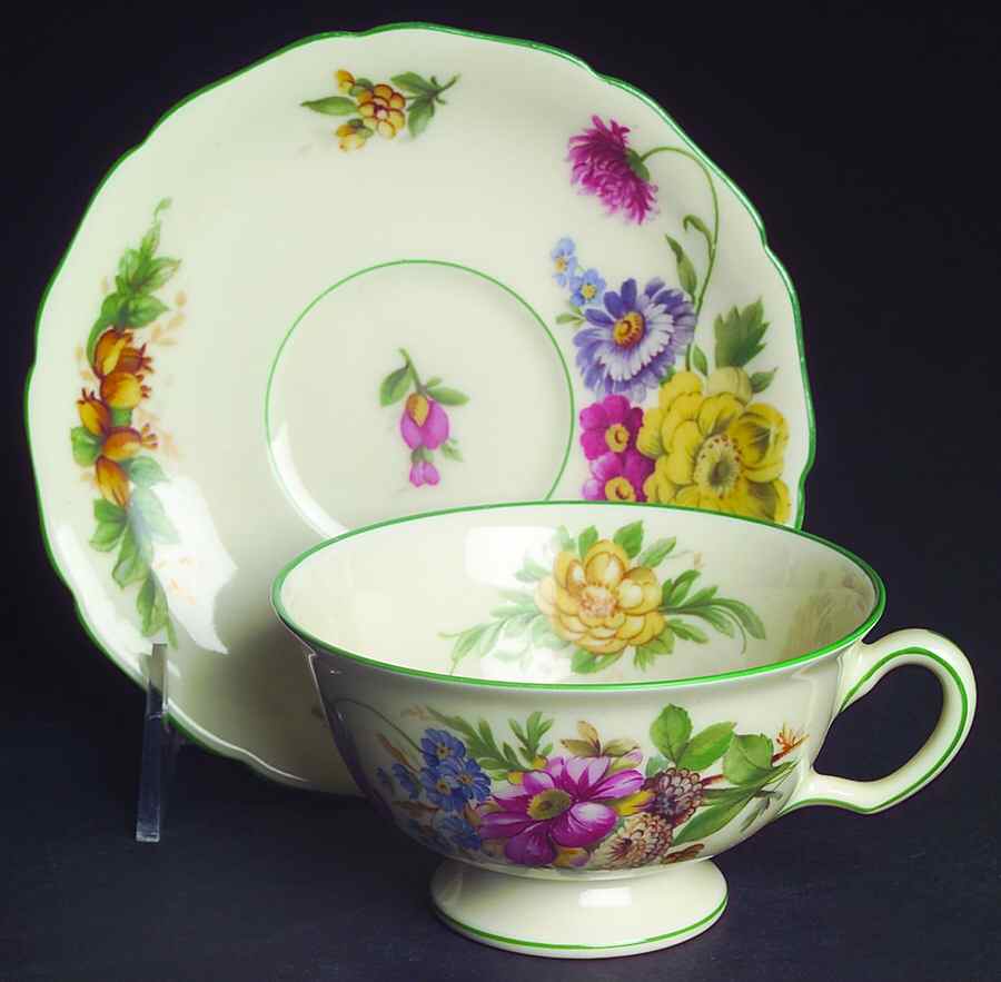 Sorrento Footed Cup & Saucer Set by Black Knight-1