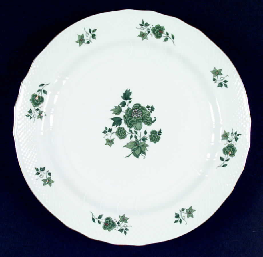 Chinois Green Dinner Plate by Boglar-1