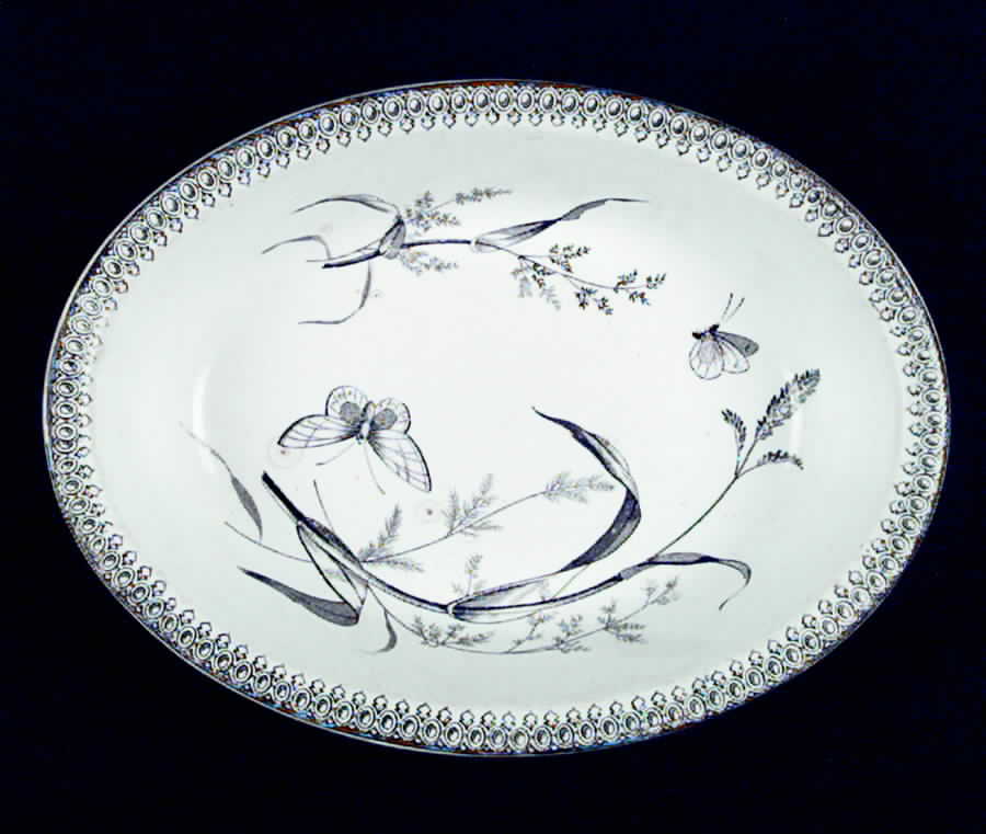 Summer Time Black 9" Oval Vegetable Bowl by T & R Boote-1