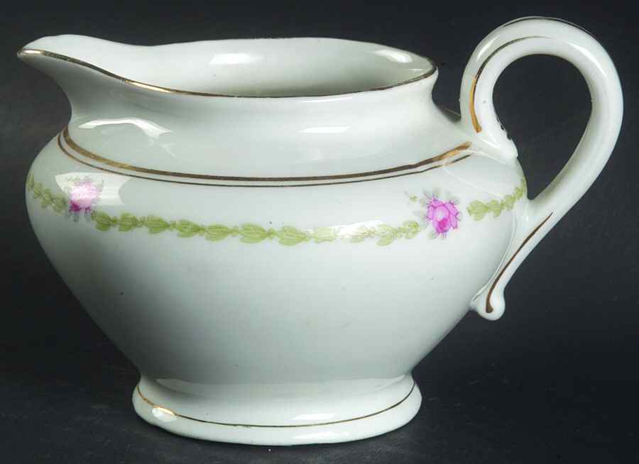 BSS36 Creamer by Bassett-1