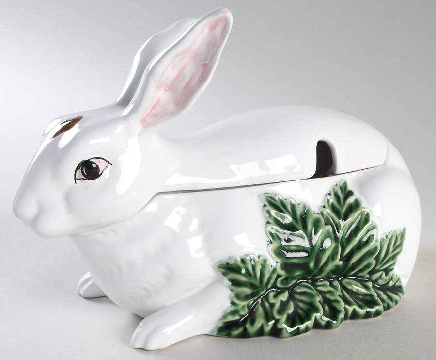 Rabbit Green Figural Tureen & Lid by Bordallo Pinheiro-1