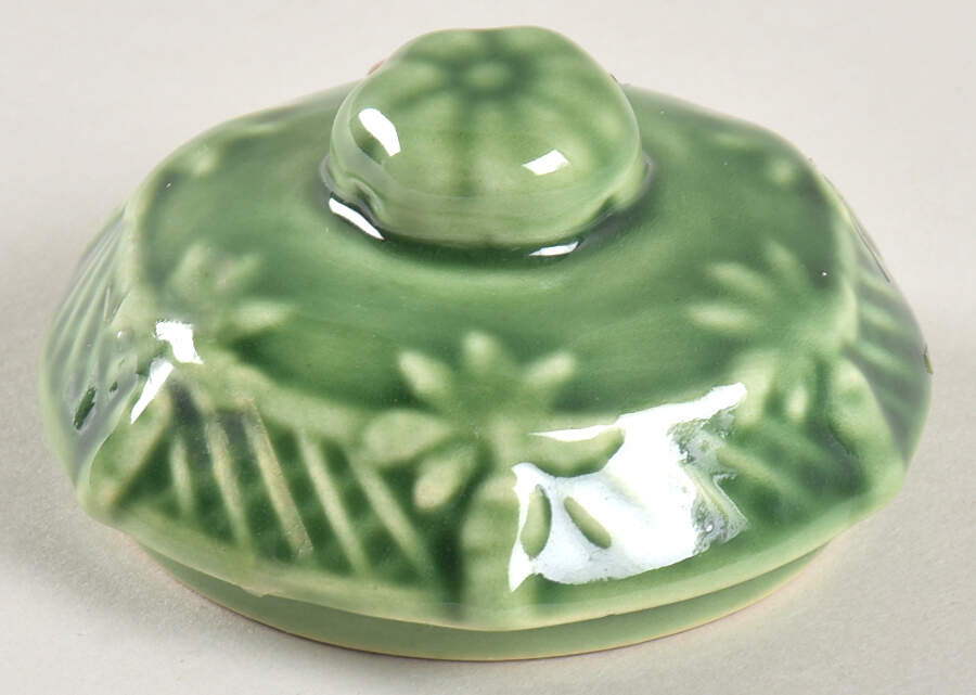 Rabbit Green Lid for Sugar Bowl by Bordallo Pinheiro-1