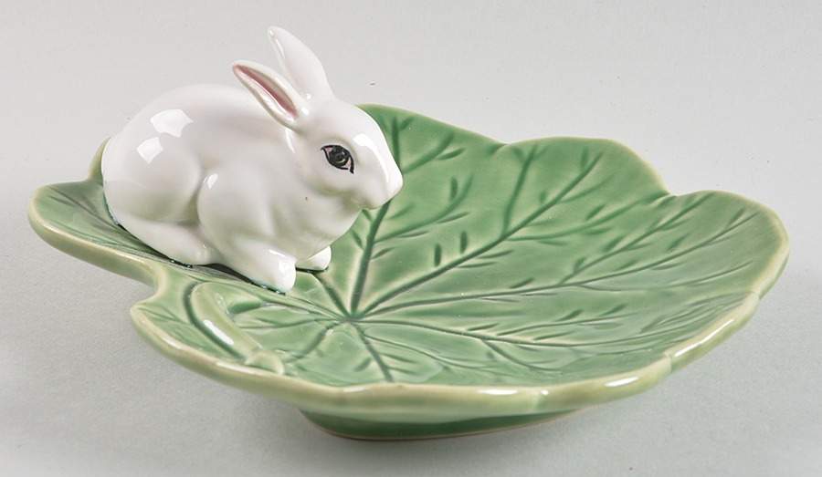 Rabbit Green Figural Ashtray by Bordallo Pinheiro-1