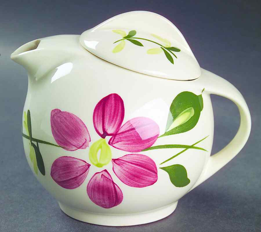 BRP65 Creamer & Lid by Blue Ridge Southern Pottery-1