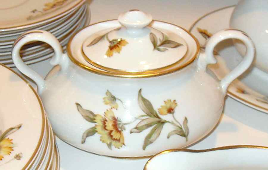 BGT4 Sugar Bowl & Lid by Brighton-1