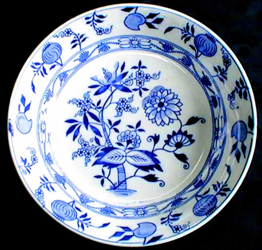 Meissen (Smooth) Dinner Plate by Brown, Westhead & Moore-1