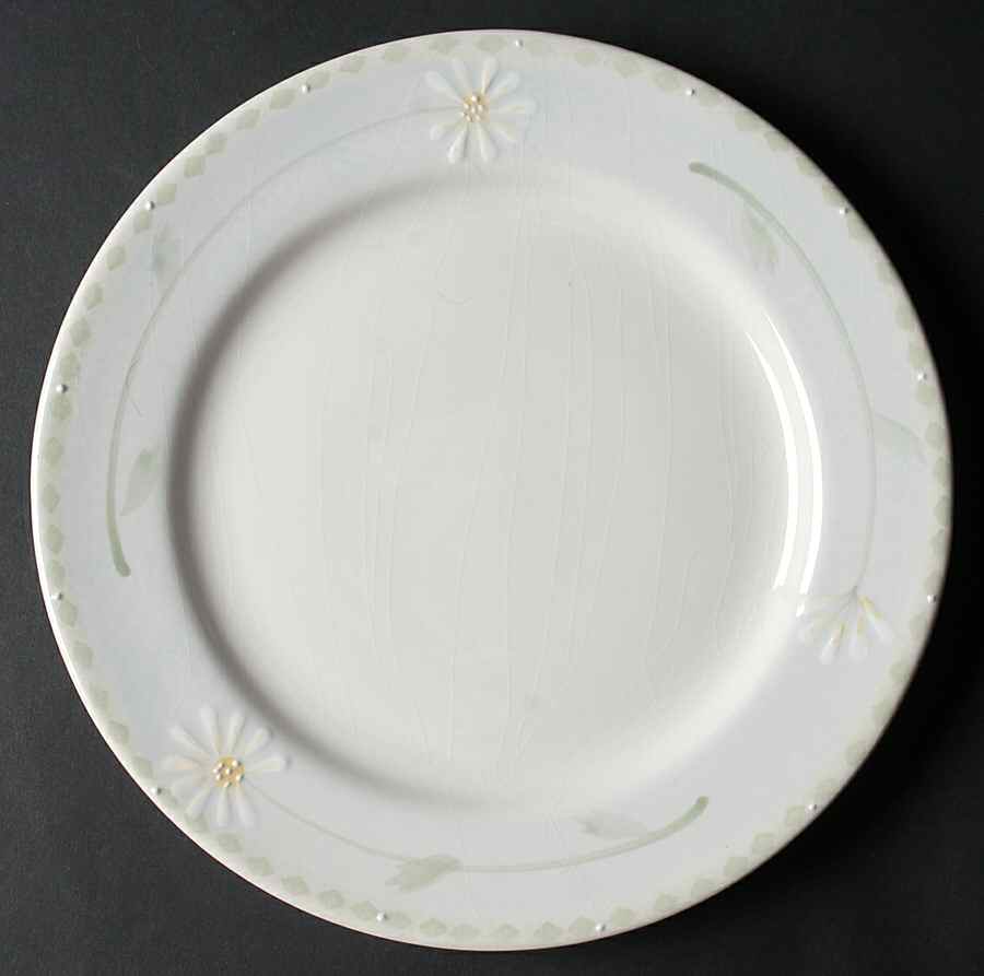 Loves Me Dinner Plate by Block-1