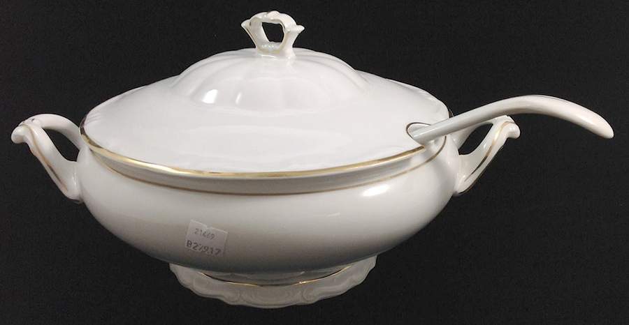 Empire (Embossed Scrolls) Tureen & Lid by Baum Brothers-1