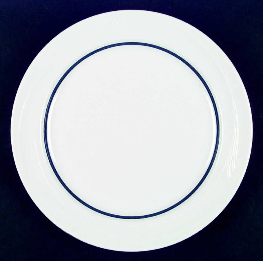 BUF61 Dinner Plate by Buffalo Pottery-1
