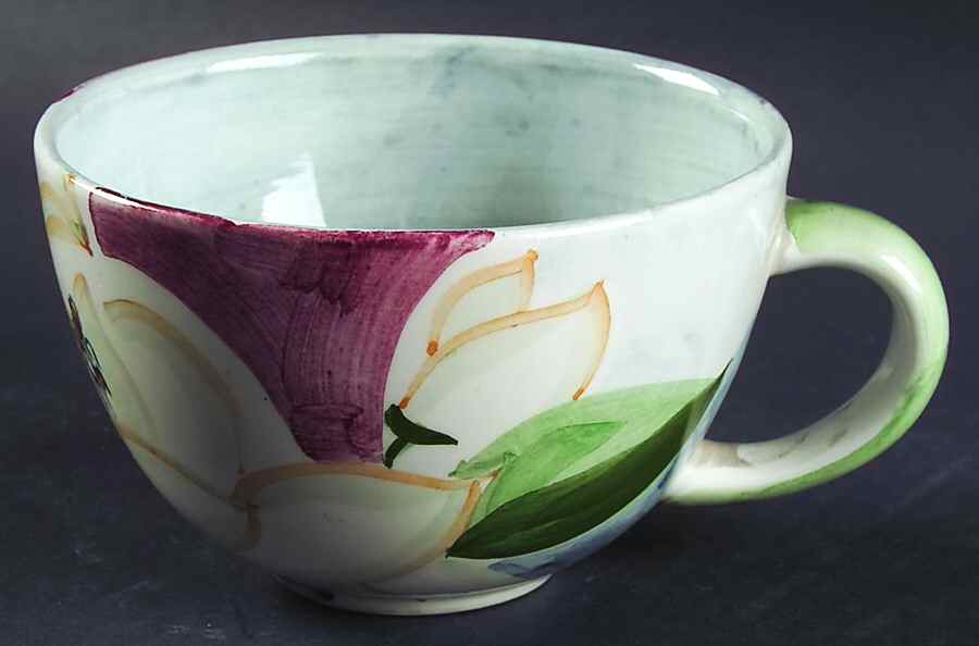 Magnolia Flat Cup by Bella-1