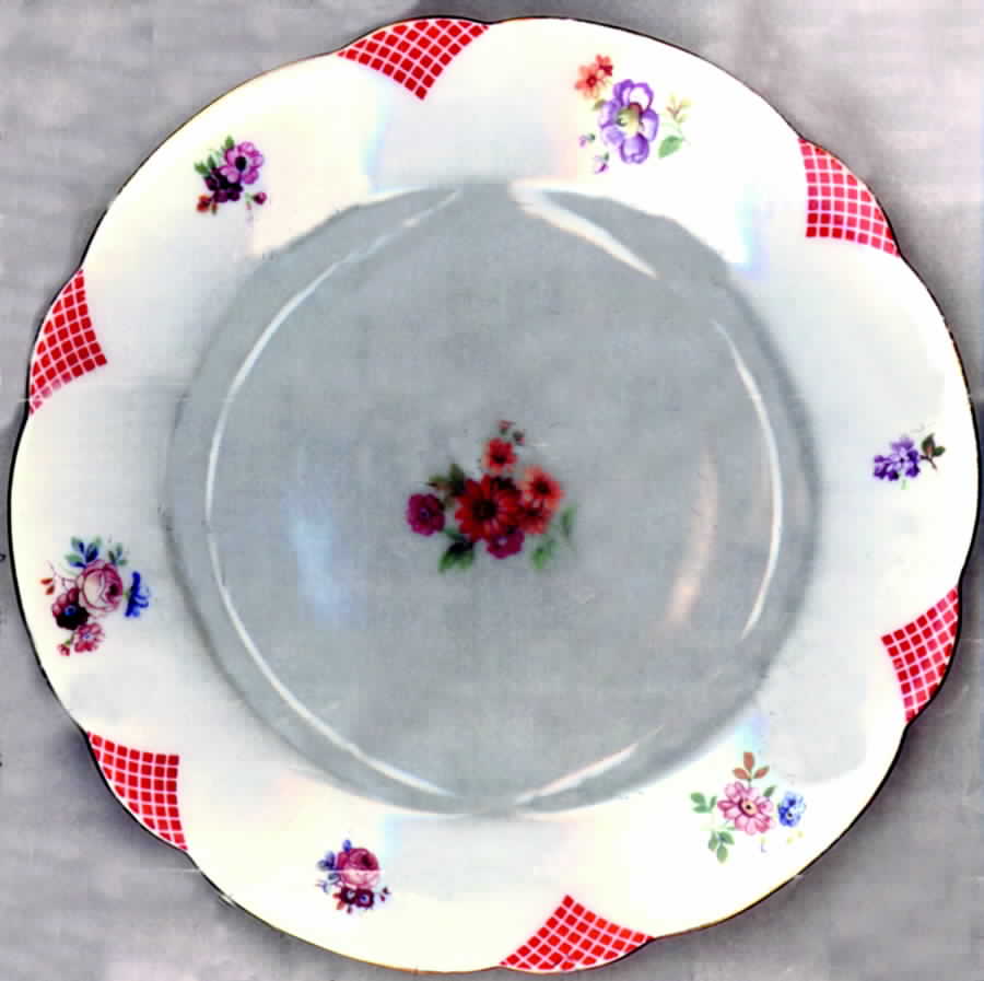 BAV65 Dinner Plate by Bavaria-1