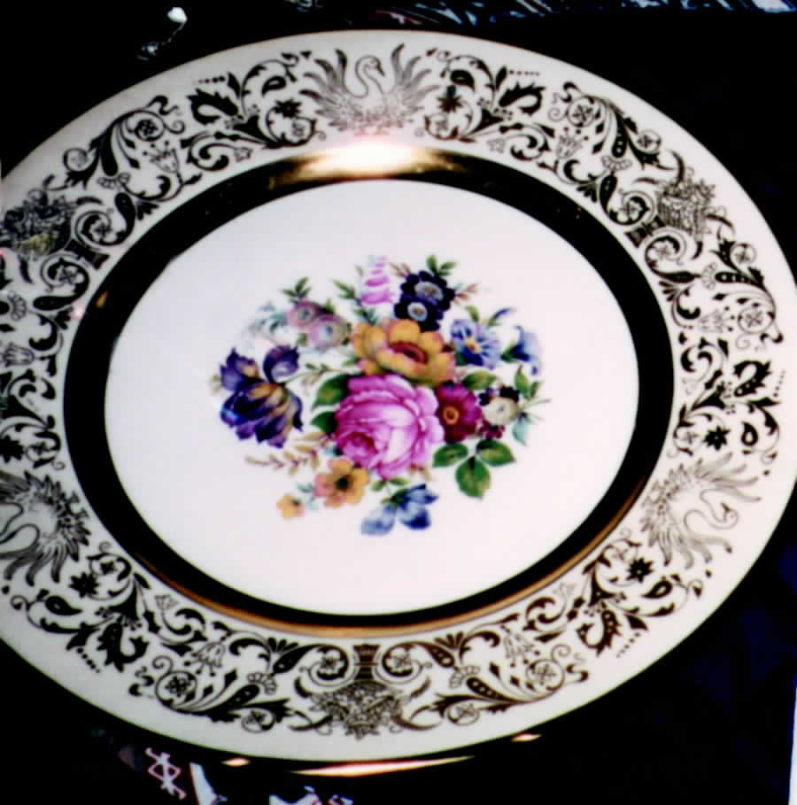 BAV77 Dinner Plate by Bavaria-1