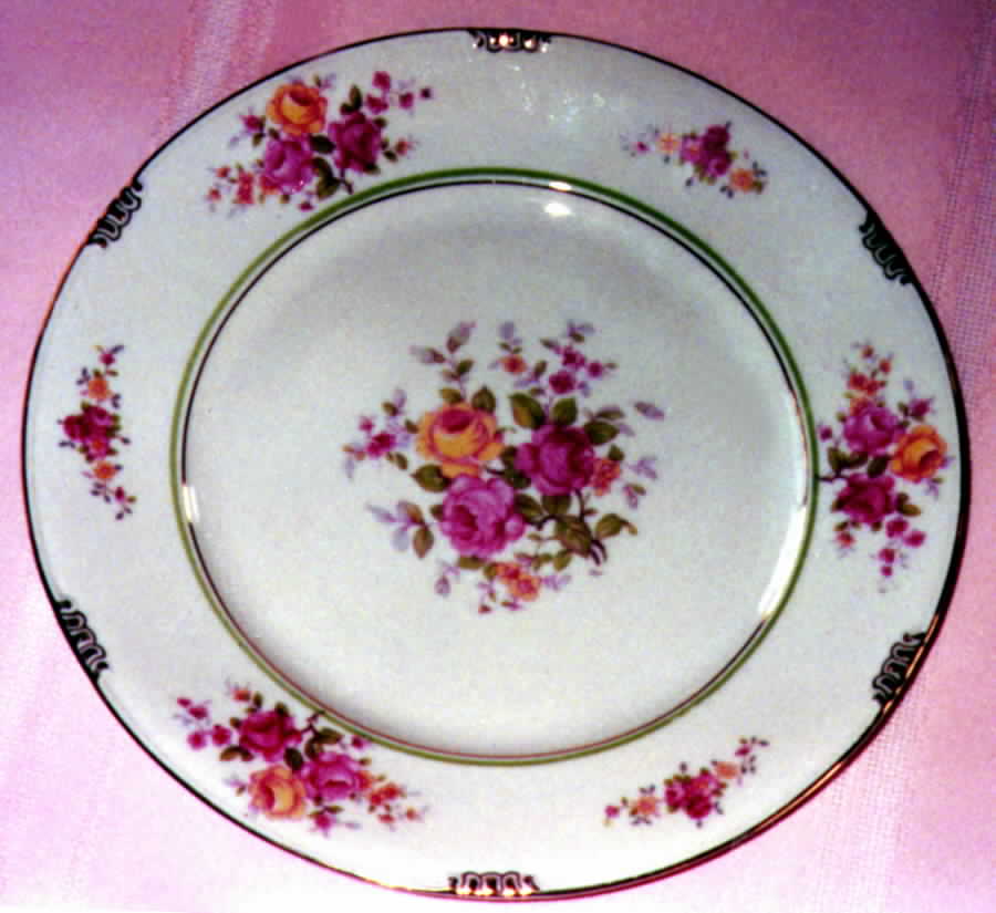 BAV78 Dinner Plate by Bavaria-1