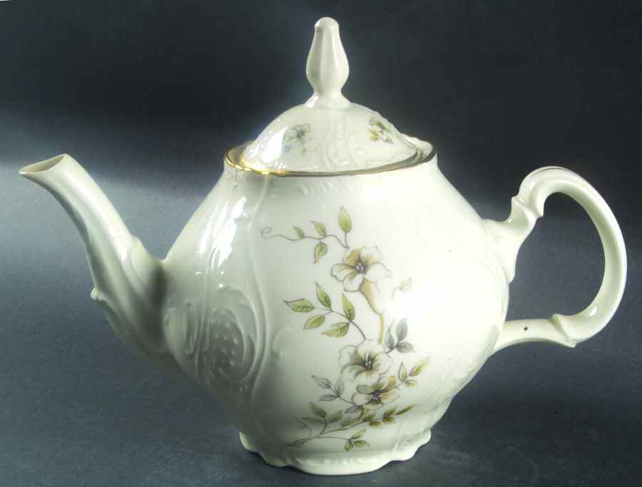 Blossom Teapot & Lid by Thun-1