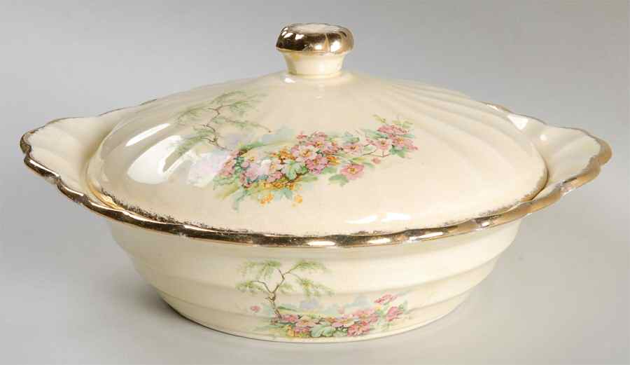 Breath O' Spring Round Covered Vegetable by British Empire Ware-1