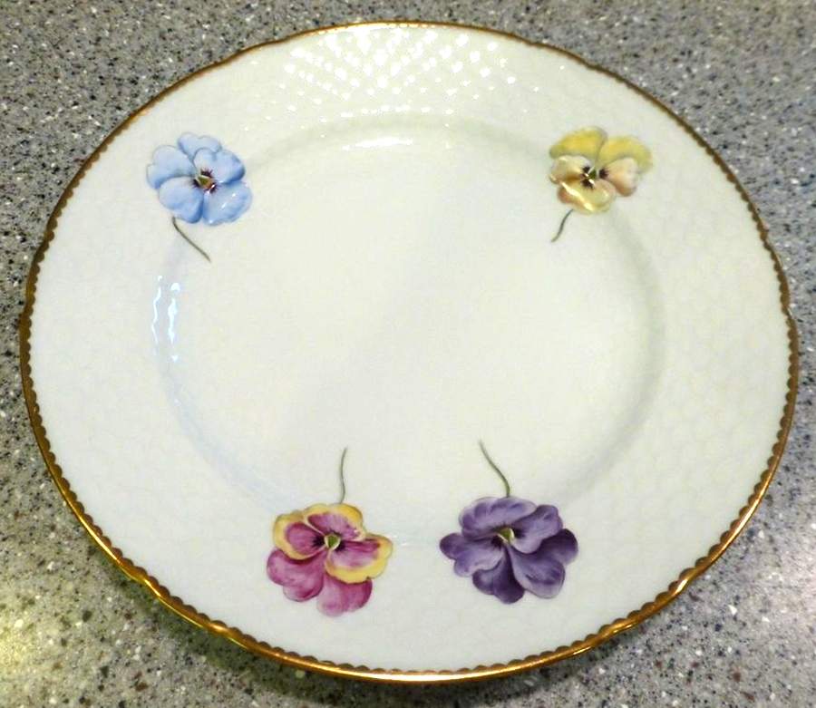 BIG23 Dinner Plate by Bing & Grondahl-1