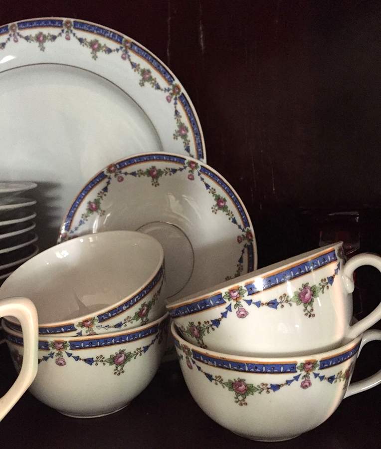 BAV112 Flat Cup & Saucer Set by Bavaria-1