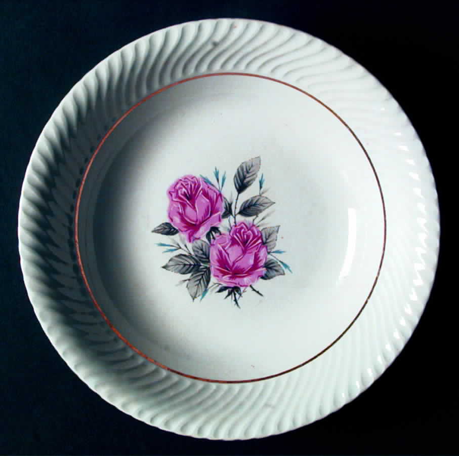 BTT18 9" Round Vegetable Bowl by Barratts-1