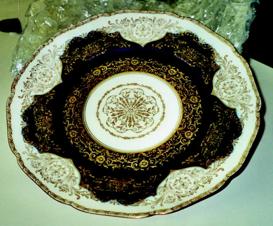 505 Dinner Plate by Black Knight-1