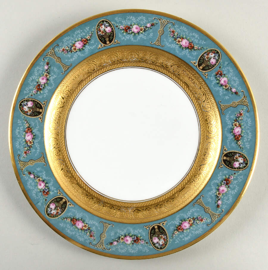 BLK76 Dinner Plate by Black Knight-1