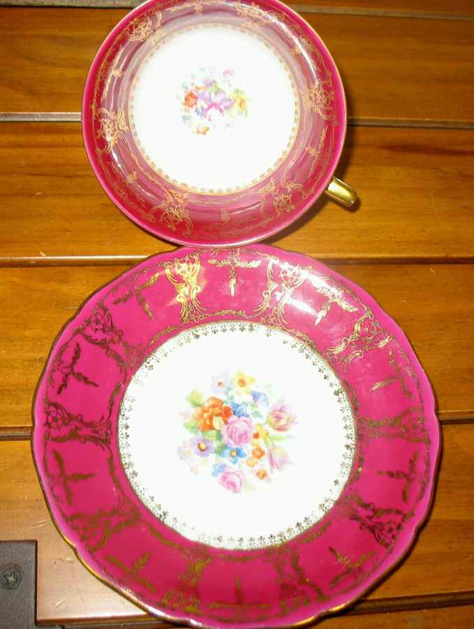 BAR40 Footed Cup & Saucer Set by Baronet-1