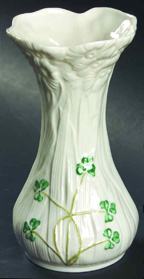 Daisy (Giftware) 6" Spill Vase by Belleek Pottery (Ireland)-1