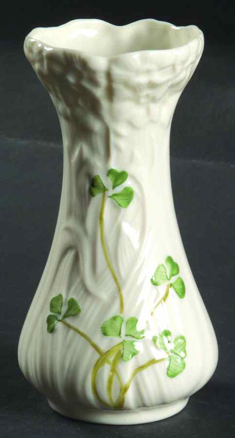 Daisy (Giftware) 4" Spill Vase by Belleek Pottery (Ireland)-1