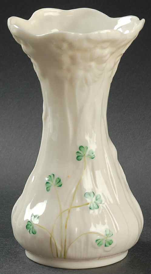 Daisy (Giftware) 5" Spill Vase by Belleek Pottery (Ireland)-1