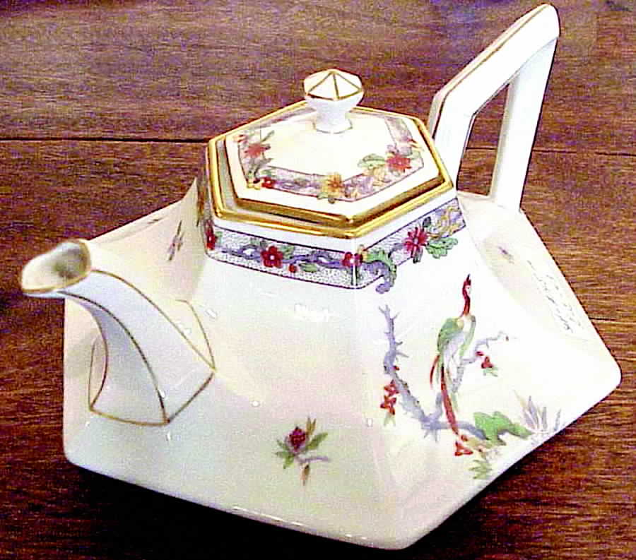 BER233 Teapot & Lid by Bernardaud-1