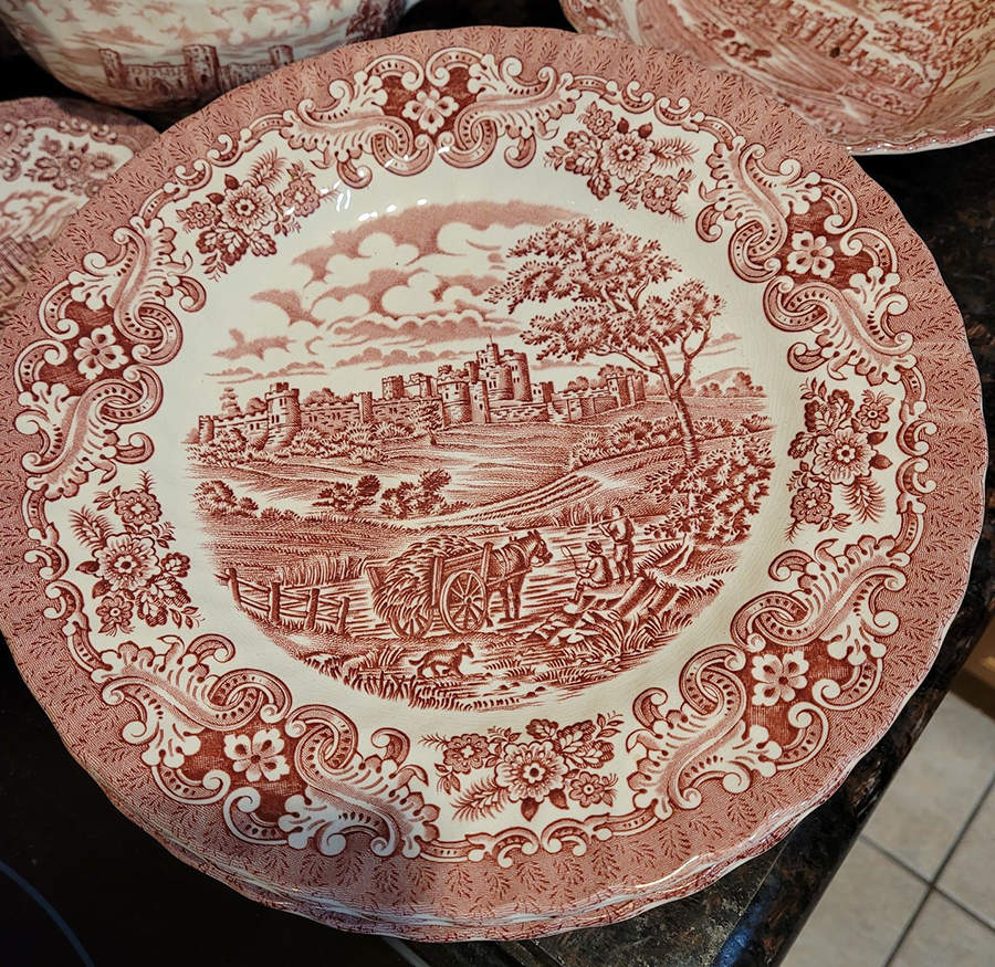 Olde Country Castles Red Dinner Plate by British Anchor-1