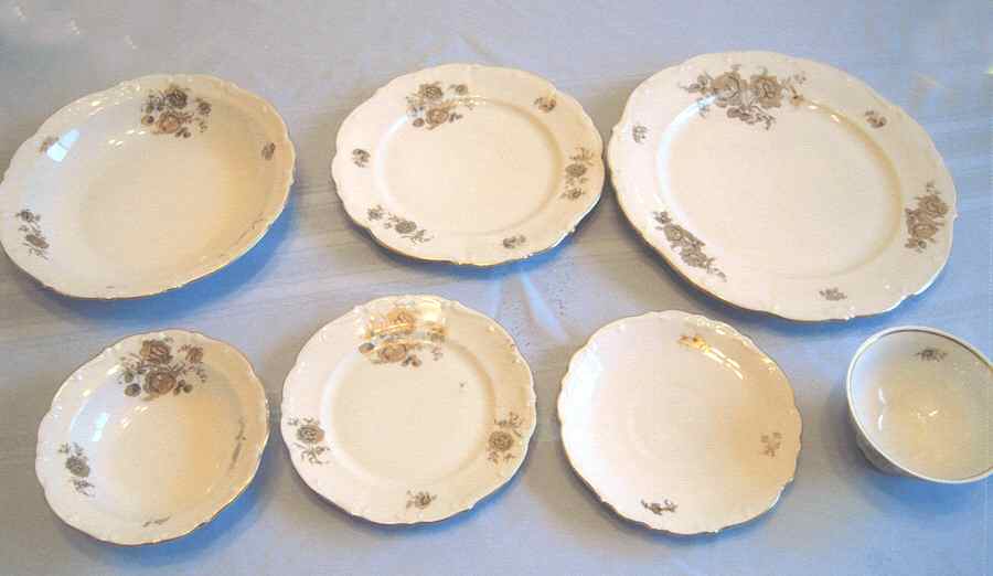 BTH236 Dinner Plate by Bareuther & Co-1