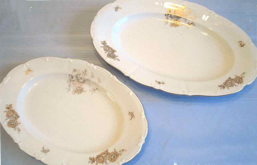 BTH236 15" Oval Serving Platter by Bareuther & Co-1