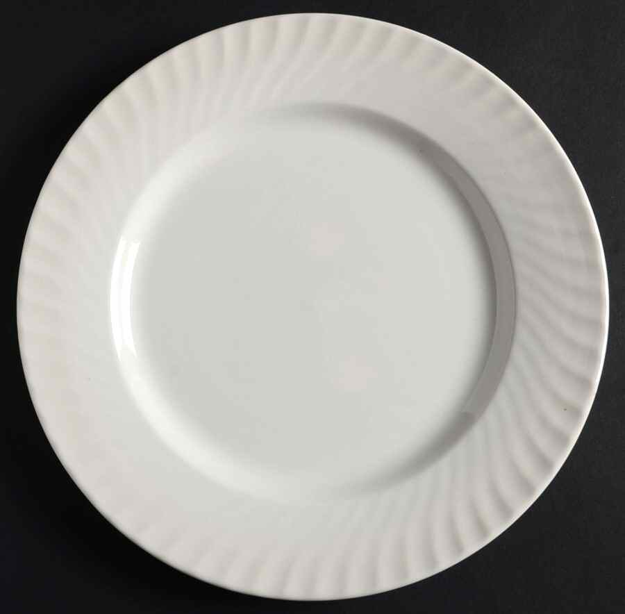 BTT20 Dinner Plate by Barratts-1